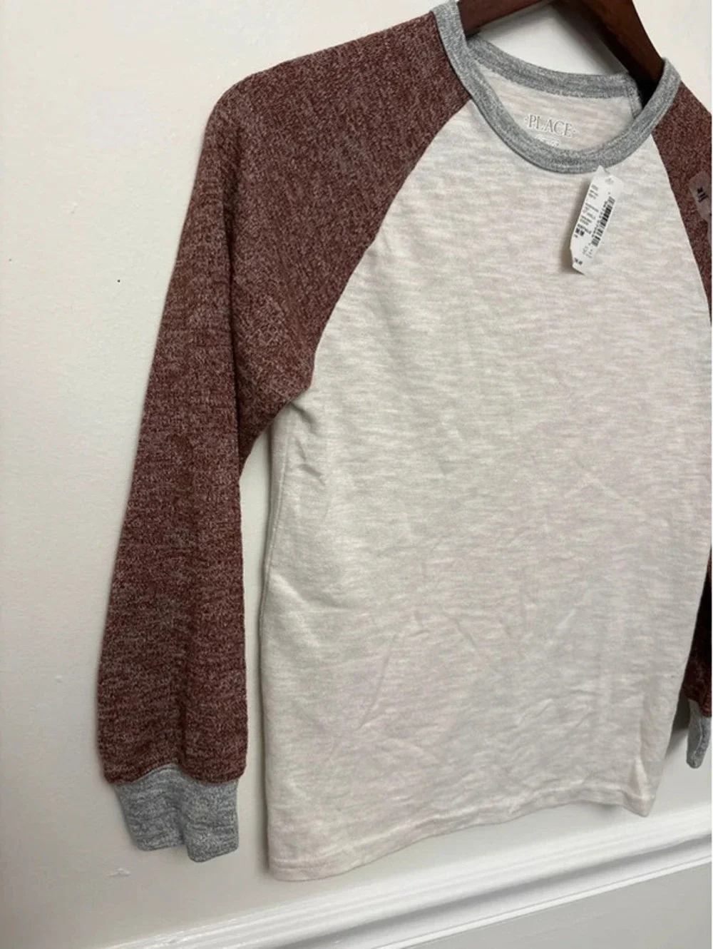 The Children’s Place Boys Raglan Long Sleeve Shirt Size 7/8 NWT